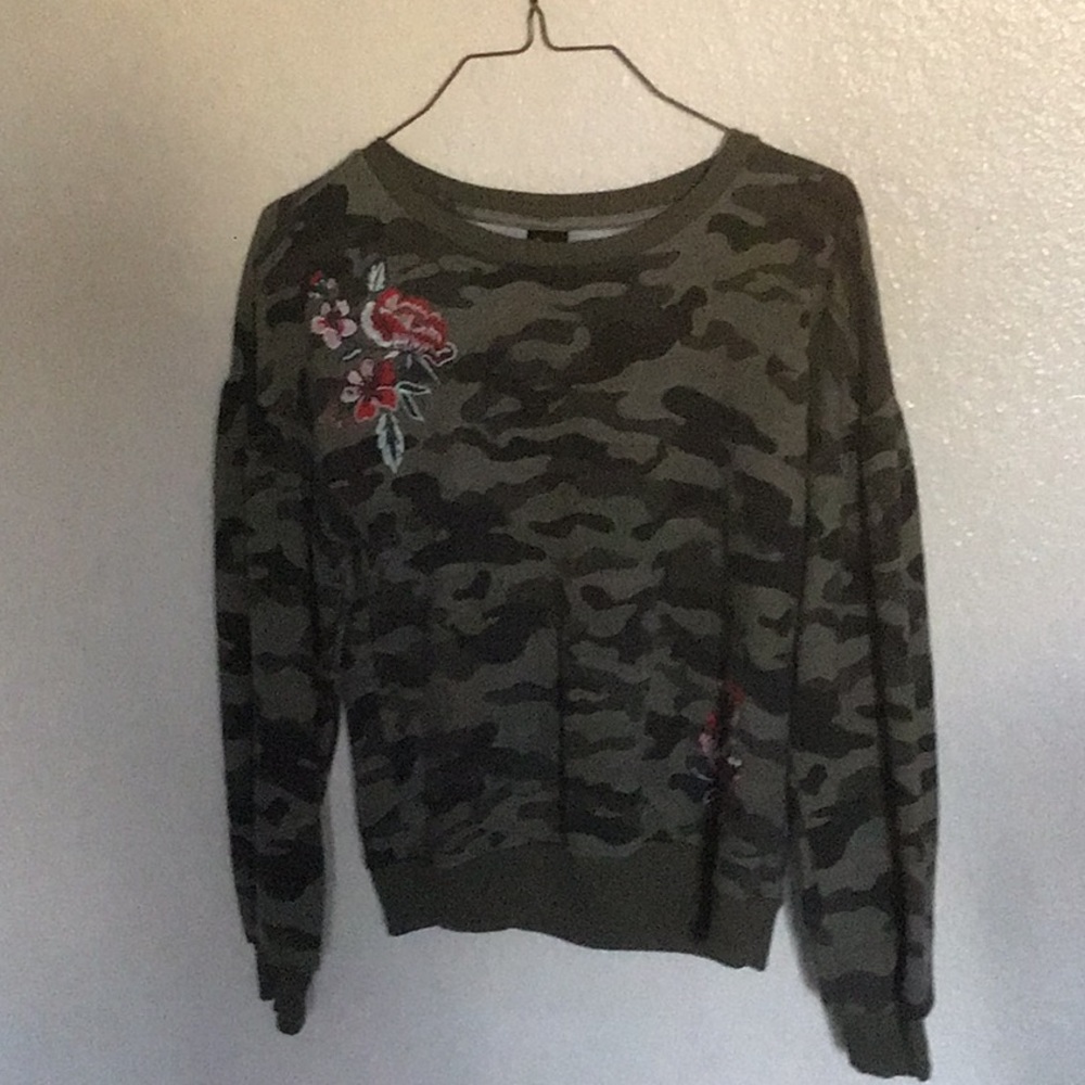 Army sweatshirt